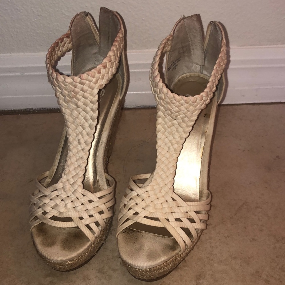 Brash wedge heel shoes